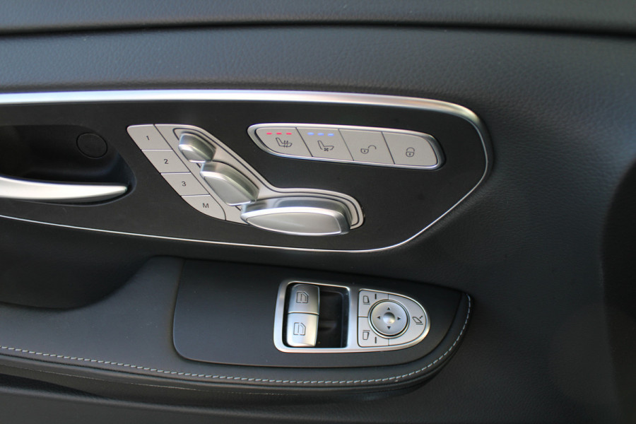 Mercedes-Benz V-Klasse 300d / AMG / DC / 4-Matic / Luchtvering / Pano / Elec Stoel / Burmester / Vol Opties / NIEUWSTAAT.