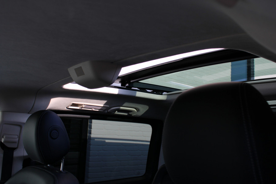 Mercedes-Benz V-Klasse 300d / AMG / DC / 4-Matic / Luchtvering / Pano / Elec Stoel / Burmester / Vol Opties / NIEUWSTAAT.