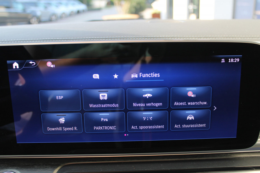 Mercedes-Benz V-Klasse 300d / AMG / DC / 4-Matic / Luchtvering / Pano / Elec Stoel / Burmester / Vol Opties / NIEUWSTAAT.