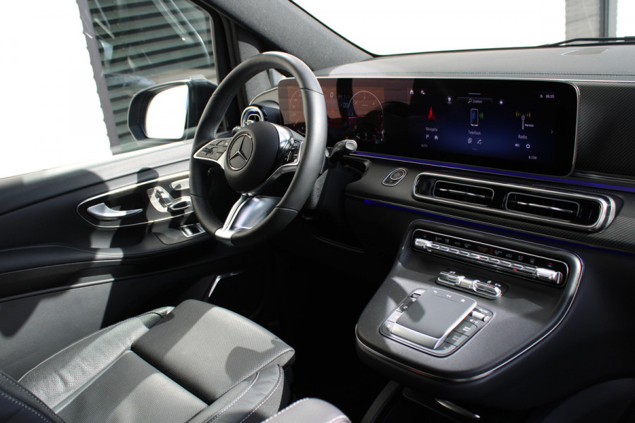 Mercedes-Benz V-Klasse 300d / XXL / AMG / DC / 4-Matic / Luchtvering / Elec Stoel / Burmester / NIEUWSTAAT