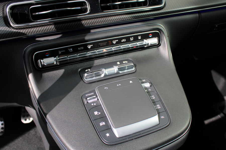 Mercedes-Benz V-Klasse 300d / XXL / AMG / DC / 4-Matic / Luchtvering / Elec Stoel / Burmester / NIEUWSTAAT