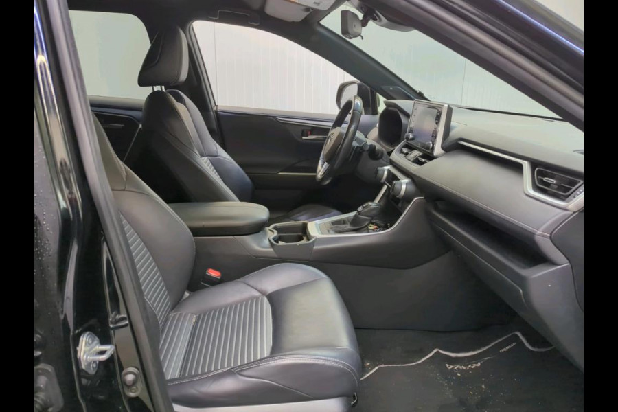 Toyota RAV4 2.5 Hybrid Black Edition VERWARMDE VOORSTOELEN/19" ZWARTE VELGEN/ORIGINEEL NEDERLANDS!