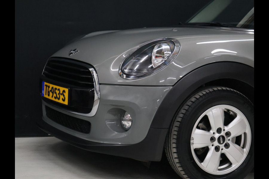 MINI 5-deurs 1.5 Cooper [APPLE CARPLAY, ANDROID, CRUISE CONTROL, LEDEREN STUUR, AIRCO, MULTIFUNCTIONEEL STUUR, NAVIGATIE, NIEUWSTAAT]