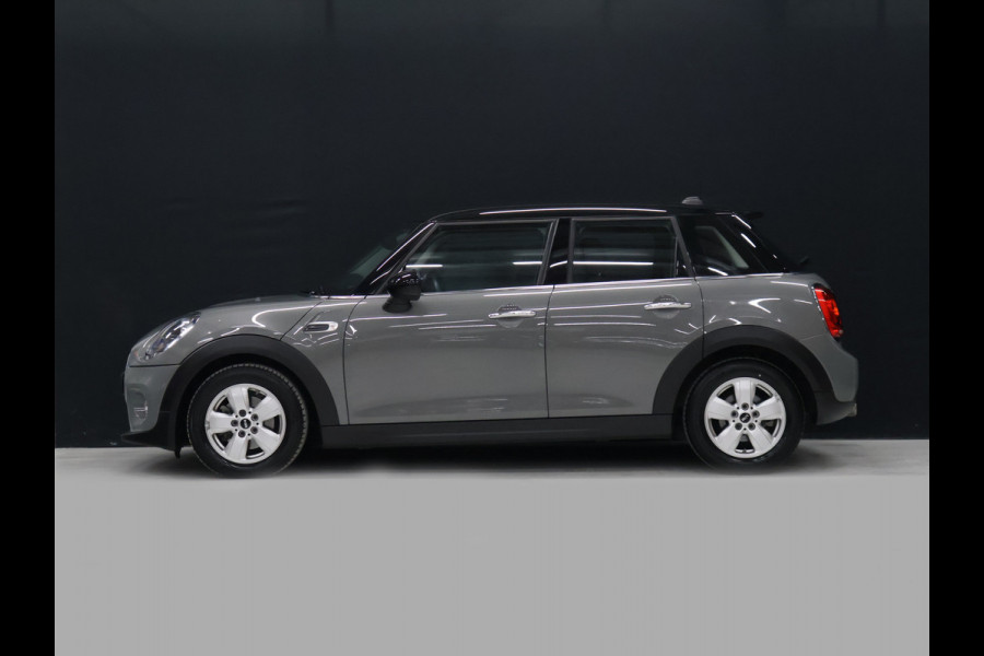 MINI 5-deurs 1.5 Cooper [APPLE CARPLAY, ANDROID, CRUISE CONTROL, LEDEREN STUUR, AIRCO, MULTIFUNCTIONEEL STUUR, NAVIGATIE, NIEUWSTAAT]