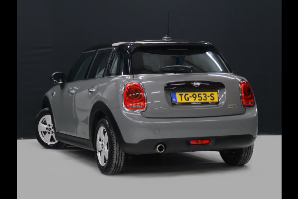 MINI 5-deurs 1.5 Cooper [APPLE CARPLAY, ANDROID, CRUISE CONTROL, LEDEREN STUUR, AIRCO, MULTIFUNCTIONEEL STUUR, NAVIGATIE, NIEUWSTAAT]