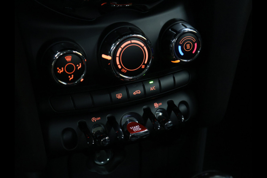 MINI 5-deurs 1.5 Cooper [APPLE CARPLAY, ANDROID, CRUISE CONTROL, LEDEREN STUUR, AIRCO, MULTIFUNCTIONEEL STUUR, NAVIGATIE, NIEUWSTAAT]