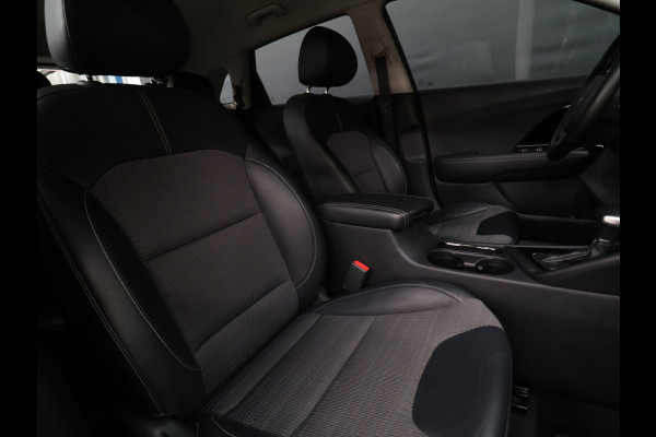 Kia Niro 1.6 GDi Hybrid DynamicLine [APPLECARPLAY, ANDROID, ACHTERUITRIJCAMERA, CRUISECONTROL, CLIMATE CONTROL, HALFLEDER, NAVIGATIE, LANE ASSIST, BLUETOOTH, NIEUWSTAAT]