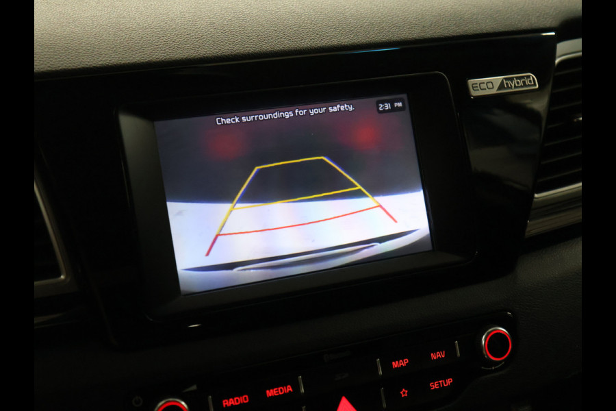 Kia Niro 1.6 GDi Hybrid DynamicLine [APPLECARPLAY, ANDROID, ACHTERUITRIJCAMERA, CRUISECONTROL, CLIMATE CONTROL, HALFLEDER, NAVIGATIE, LANE ASSIST, BLUETOOTH, NIEUWSTAAT]