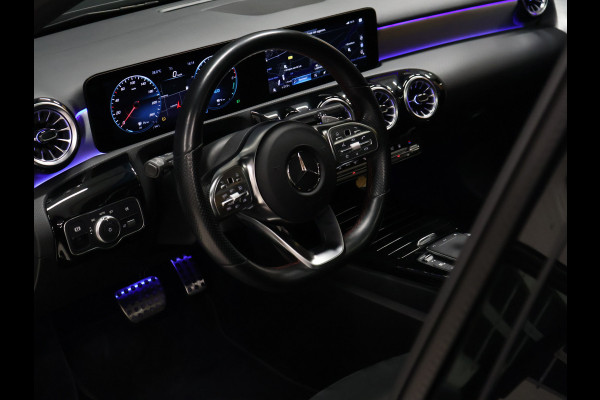 Mercedes-Benz A-Klasse 250 e Business Solution AMG Limited [SCHUIFKANTELDAK, APPLE CARPLAY, ANDROID, STOELVERWARMING,CRUISE CONTROL, PDC V+A, ACHTERUITRIJ CAMERA, KEYLESS ENTRY, CLIMATE CONTROL, NAVIGATIE, NIEUWSTAAT]