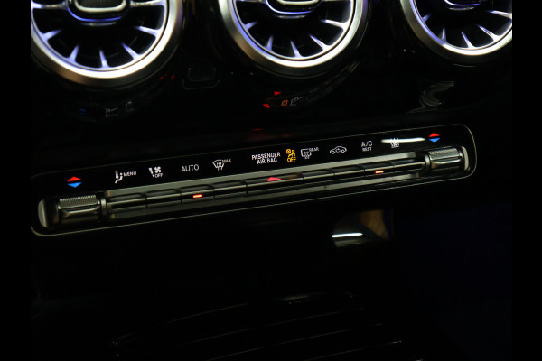 Mercedes-Benz A-Klasse 250 e Business Solution AMG Limited [SCHUIFKANTELDAK, APPLE CARPLAY, ANDROID, STOELVERWARMING,CRUISE CONTROL, PDC V+A, ACHTERUITRIJ CAMERA, KEYLESS ENTRY, CLIMATE CONTROL, NAVIGATIE, NIEUWSTAAT]
