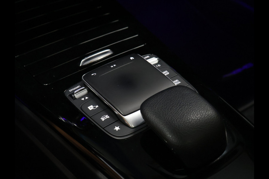 Mercedes-Benz A-Klasse 250 e Business Solution AMG Limited [SCHUIFKANTELDAK, APPLE CARPLAY, ANDROID, STOELVERWARMING,CRUISE CONTROL, PDC V+A, ACHTERUITRIJ CAMERA, KEYLESS ENTRY, CLIMATE CONTROL, NAVIGATIE, NIEUWSTAAT]