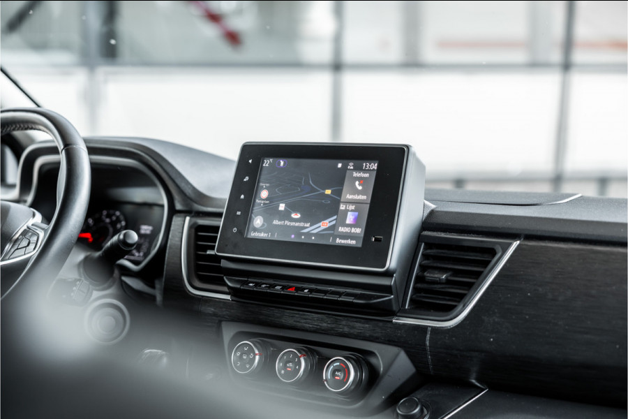 Renault Trafic 2.0 L2H1 150 PK DC | Dubbel cabine | 6-Zitter | Navigatie | Dodehoek | Camera | Trekhaak | CarPlay | Nieuwe APK | Trekhaak | Imperiaal | PDC V+A