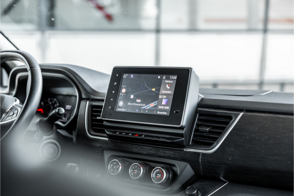 Renault Trafic 2.0 L2H1 150 PK DC | Dubbel cabine | 6-Zitter | Navigatie | Dodehoek | Camera | Trekhaak | CarPlay | Nieuwe APK | Trekhaak | Imperiaal | PDC V+A