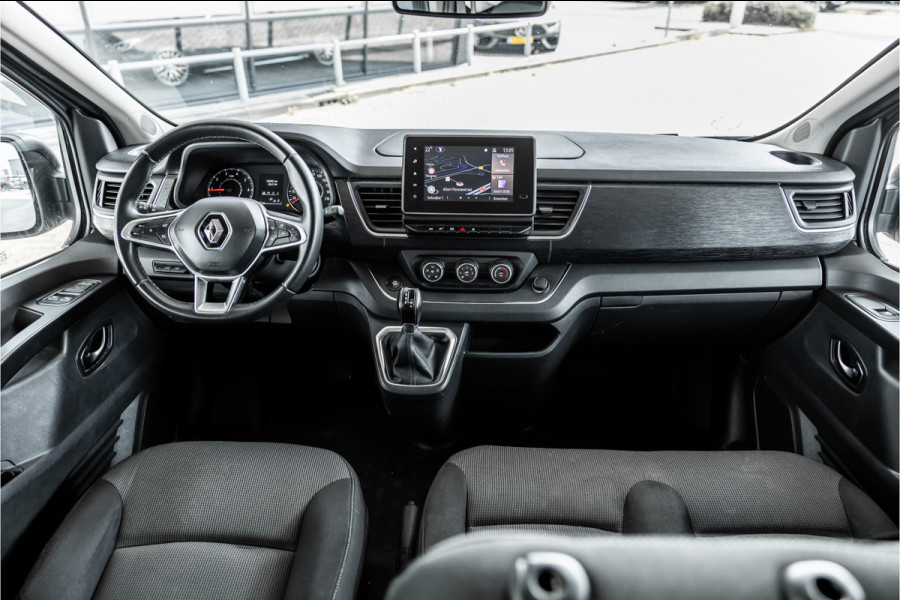 Renault Trafic 2.0 L2H1 150 PK DC | Dubbel cabine | 6-Zitter | Navigatie | Dodehoek | Camera | Trekhaak | CarPlay | Nieuwe APK | Trekhaak | Imperiaal | PDC V+A
