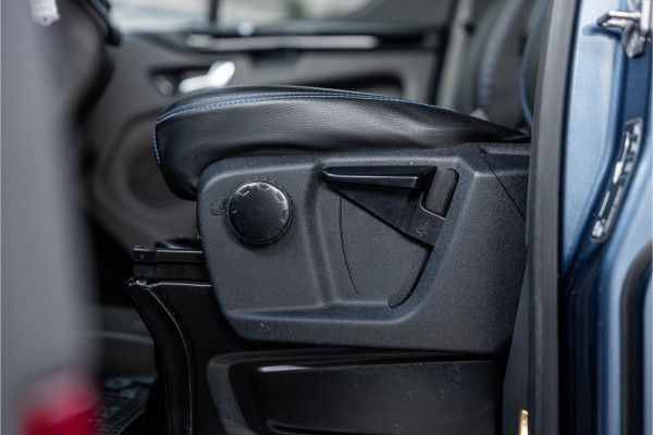 Ford Transit Custom 2.0 TDCI 185 PK Sport | Marge | BPM & BTW Vrij | ACC | Bi-Xenon | Camera | Navigatie | CarPlay | DAB | Trekhaak | Cruise control | Nieuwe APK