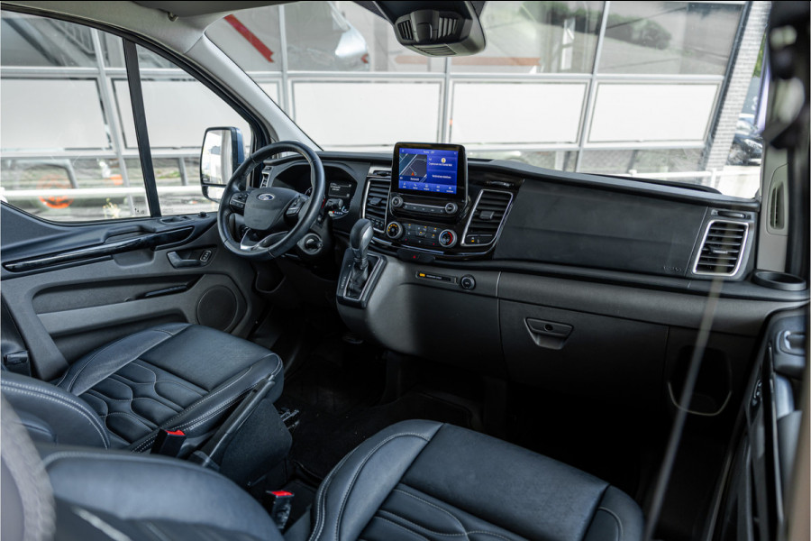 Ford Transit Custom 320 2.0 TDCI L2H1 Platinum Edition DC | Bi-Xenon | Navigatie | CarPlay | Camera | Lederen bekleding | Stoelverwarming | L+R Schuifdeur | DAB | Dubbel cabine | Nieuwe APK | Euro 6