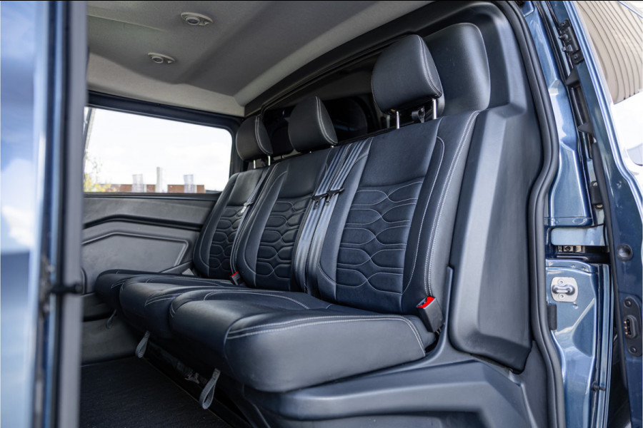 Ford Transit Custom 320 2.0 TDCI L2H1 Platinum Edition DC | Bi-Xenon | Navigatie | CarPlay | Camera | Lederen bekleding | Stoelverwarming | L+R Schuifdeur | DAB | Dubbel cabine | Nieuwe APK | Euro 6