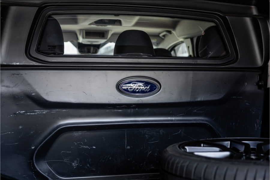 Ford Transit Custom 320 2.0 TDCI L2H1 Platinum Edition DC | Bi-Xenon | Navigatie | CarPlay | Camera | Lederen bekleding | Stoelverwarming | L+R Schuifdeur | DAB | Dubbel cabine | Nieuwe APK | Euro 6
