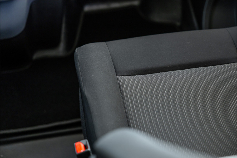 Peugeot Expert 2.0 BlueHDI 180 Long Premium DC | Dubbel cabine | L+R Schuifdeur | CarPlay | Camera | Navigatie | Blind Spot | Trekhaak | Cruise control | Nieuwe APK | Euro 6