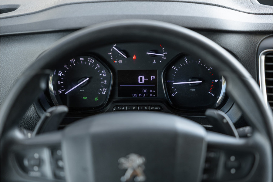 Peugeot Expert 2.0 BlueHDI 180 Long Premium DC | Dubbel cabine | L+R Schuifdeur | CarPlay | Camera | Navigatie | Blind Spot | Trekhaak | Cruise control | Nieuwe APK | Euro 6