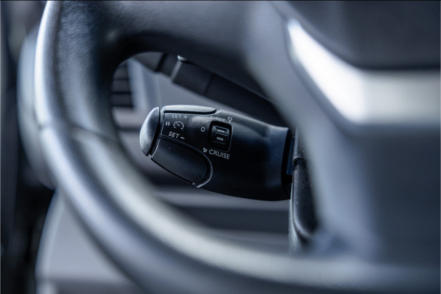 Peugeot Expert 2.0 BlueHDI 180 Long Premium DC | Dubbel cabine | L+R Schuifdeur | CarPlay | Camera | Navigatie | Blind Spot | Trekhaak | Cruise control | Nieuwe APK | Euro 6