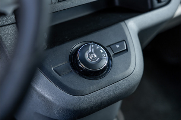 Peugeot Expert 2.0 BlueHDI 180 Long Premium DC | Dubbel cabine | L+R Schuifdeur | CarPlay | Camera | Navigatie | Blind Spot | Trekhaak | Cruise control | Nieuwe APK | Euro 6