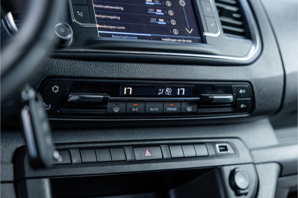 Peugeot Expert 2.0 BlueHDI 180 Long Premium DC | Dubbel cabine | L+R Schuifdeur | CarPlay | Camera | Navigatie | Blind Spot | Trekhaak | Cruise control | Nieuwe APK | Euro 6