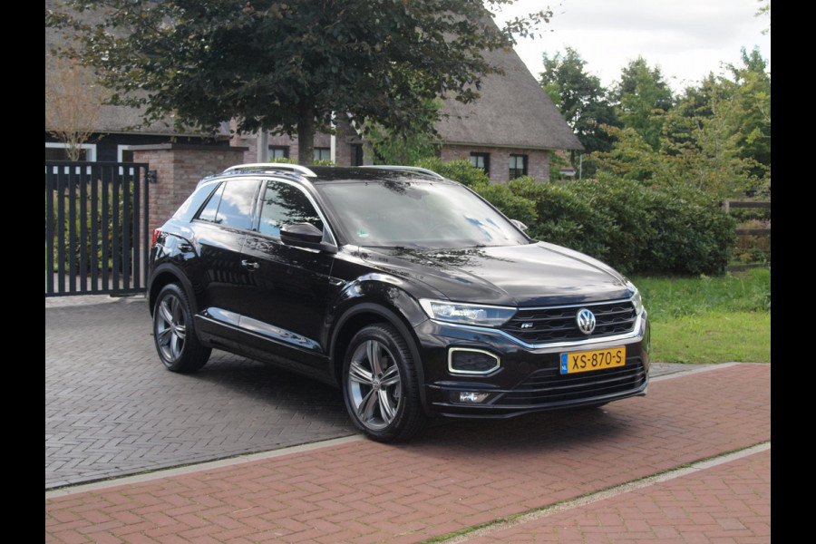 Volkswagen T-Roc 1.5 TSI R-Line | Camera | Trekhaak | Beats | Apple Carplay | ACC |