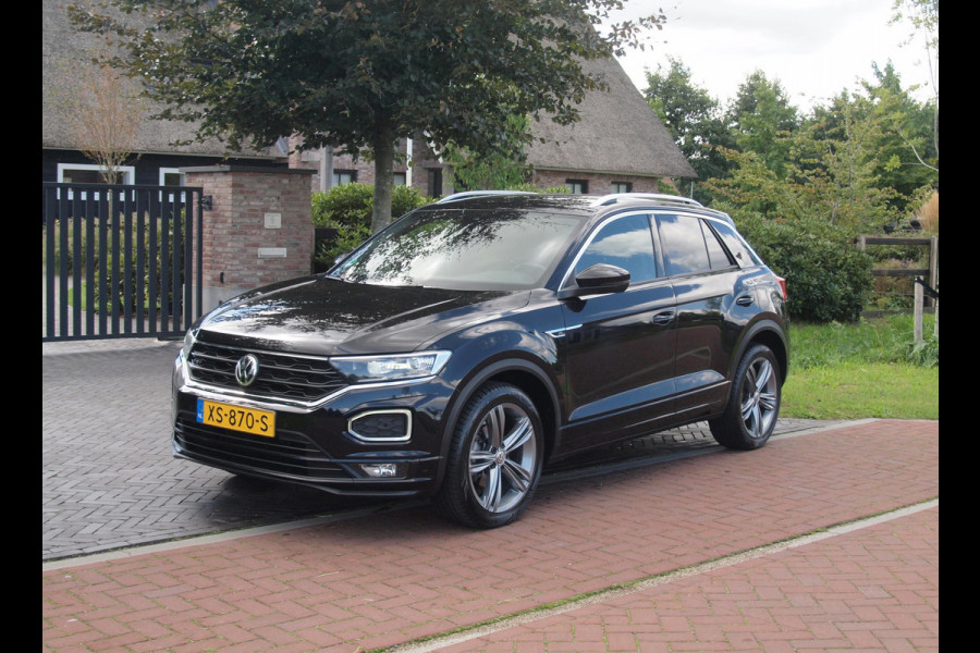 Volkswagen T-Roc 1.5 TSI R-Line | Camera | Trekhaak | Beats | Apple Carplay | ACC |