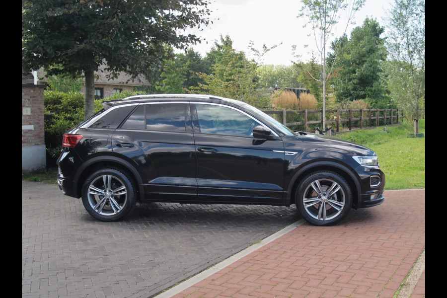 Volkswagen T-Roc 1.5 TSI R-Line | Camera | Trekhaak | Beats | Apple Carplay | ACC |