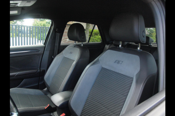 Volkswagen T-Roc 1.5 TSI R-Line | Camera | Trekhaak | Beats | Apple Carplay | ACC |
