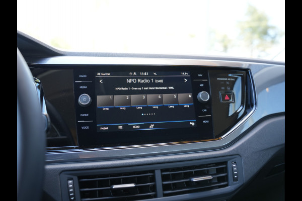 Volkswagen Polo 1.0 TSI Highline | Cruise Control Adaptief | Draadloze Telefoonlader | Apple Carplay/ Android Auto |