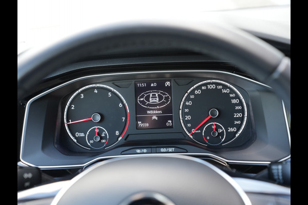 Volkswagen Polo 1.0 TSI Highline | Cruise Control Adaptief | Draadloze Telefoonlader | Apple Carplay/ Android Auto |