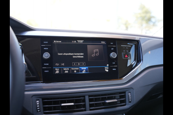 Volkswagen Polo 1.0 TSI Highline | Cruise Control Adaptief | Draadloze Telefoonlader | Apple Carplay/ Android Auto |