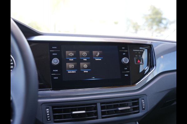 Volkswagen Polo 1.0 TSI Highline | Cruise Control Adaptief | Draadloze Telefoonlader | Apple Carplay/ Android Auto |