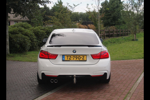 BMW 4 Serie Gran Coupé 420i High Executive | M-Pakket | Panoramadak | Trekhaak | NL-Auto |