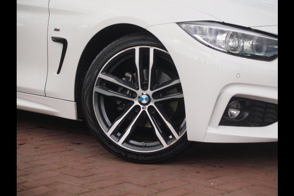 BMW 4 Serie Gran Coupé 420i High Executive | M-Pakket | Panoramadak | Trekhaak | NL-Auto |