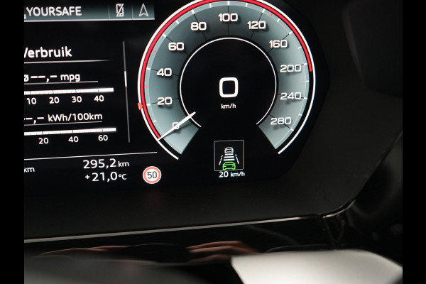 Audi A3 Sportback 45 TFSI e S Line PHEV 245pk Dealer O.H. | Adaptive Cruise | Camera | Sportstoelen Verwarmd | Apple Carplay | Blis | Navigatie | DAB | Virtual | 18" L.M