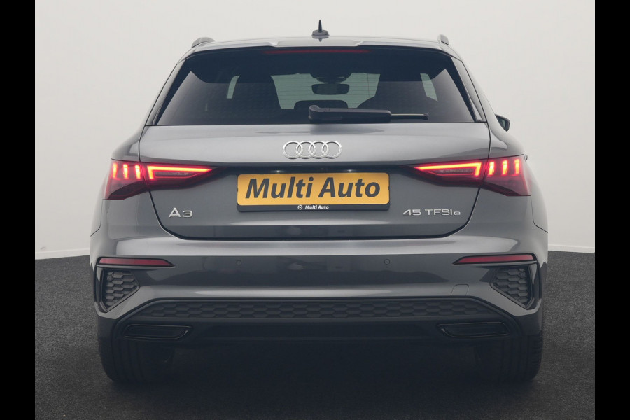 Audi A3 Sportback 45 TFSI e S Line PHEV 245pk Dealer O.H. | Adaptive Cruise | Camera | Sportstoelen Verwarmd | Apple Carplay | Blis | Navigatie | DAB | Virtual | 18" L.M