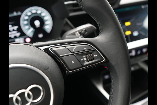 Audi A3 Sportback 45 TFSI e S Line PHEV 245pk Dealer O.H. | Adaptive Cruise | Camera | Sportstoelen Verwarmd | Apple Carplay | Blis | Navigatie | DAB | Virtual | 18" L.M