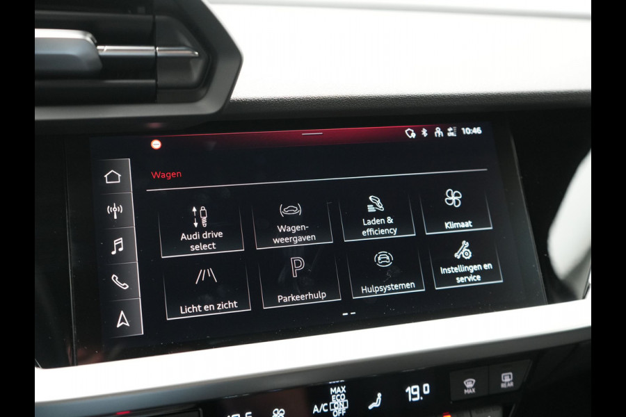 Audi A3 Sportback 45 TFSI e S Line PHEV 245pk Dealer O.H. | Adaptive Cruise | Camera | Sportstoelen Verwarmd | Apple Carplay | Blis | Navigatie | DAB | Virtual | 18" L.M