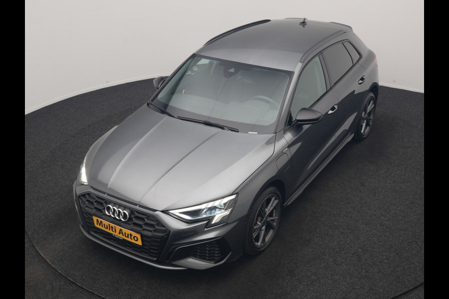 Audi A3 Sportback 45 TFSI e S Line PHEV 245pk Dealer O.H. | Adaptive Cruise | Camera | Sportstoelen Verwarmd | Apple Carplay | Blis | Navigatie | DAB | Virtual | 18" L.M