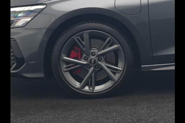 Audi A3 Sportback 45 TFSI e S Line PHEV 245pk Dealer O.H. | Adaptive Cruise | Camera | Sportstoelen Verwarmd | Apple Carplay | Blis | Navigatie | DAB | Virtual | 18" L.M
