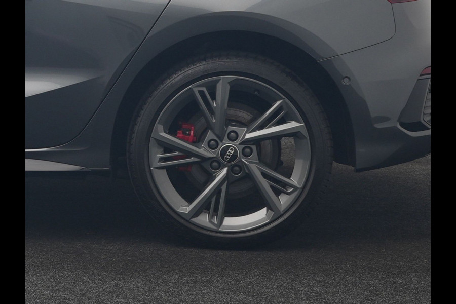 Audi A3 Sportback 45 TFSI e S Line PHEV 245pk Dealer O.H. | Adaptive Cruise | Camera | Sportstoelen Verwarmd | Apple Carplay | Blis | Navigatie | DAB | Virtual | 18" L.M