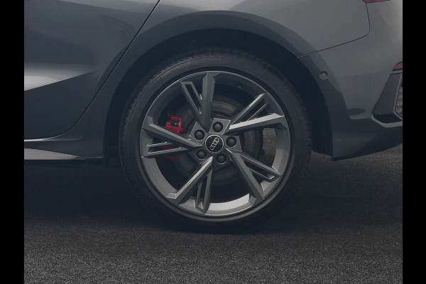 Audi A3 Sportback 45 TFSI e S Line PHEV 245pk Dealer O.H. | Adaptive Cruise | Camera | Sportstoelen Verwarmd | Apple Carplay | Blis | Navigatie | DAB | Virtual | 18" L.M