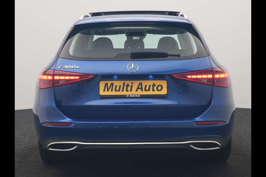 Mercedes-Benz C-Klasse Estate 300 e Avantgarde 313pk Dealer O.H | Trekhaak Af Fabriek | Panodak | Adaptive Cruise | 360 Camera | Digital LED | Head Up | Lederen Sportstoelen Verwarmd | Keyless | Apple Carplay | Virtual | Sfeerverlichting | Navigatie | DAB
