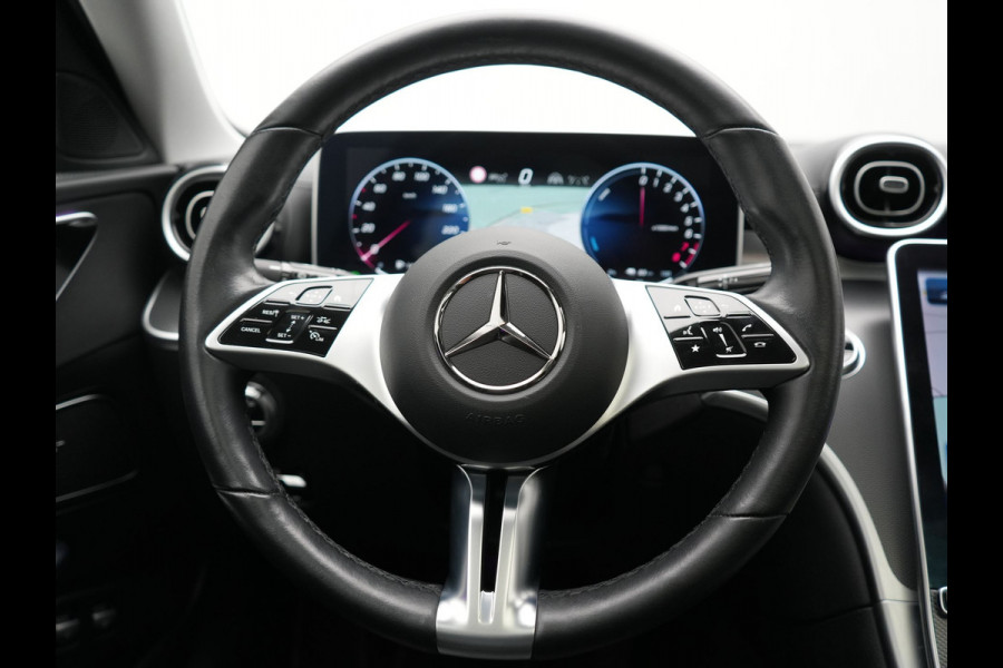 Mercedes-Benz C-Klasse Estate 300 e Avantgarde 313pk Dealer O.H | Trekhaak Af Fabriek | Panodak | Adaptive Cruise | 360 Camera | Digital LED | Head Up | Lederen Sportstoelen Verwarmd | Keyless | Apple Carplay | Virtual | Sfeerverlichting | Navigatie | DAB