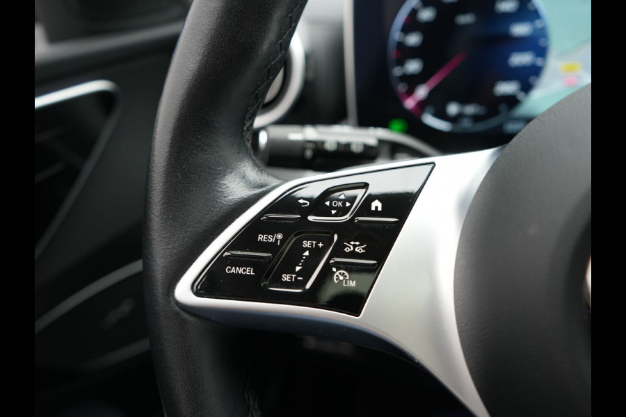 Mercedes-Benz C-Klasse Estate 300 e Avantgarde 313pk Dealer O.H | Trekhaak Af Fabriek | Panodak | Adaptive Cruise | 360 Camera | Digital LED | Head Up | Lederen Sportstoelen Verwarmd | Keyless | Apple Carplay | Virtual | Sfeerverlichting | Navigatie | DAB