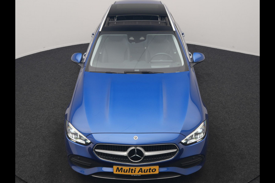 Mercedes-Benz C-Klasse Estate 300 e Avantgarde 313pk Dealer O.H | Trekhaak Af Fabriek | Panodak | Adaptive Cruise | 360 Camera | Digital LED | Head Up | Lederen Sportstoelen Verwarmd | Keyless | Apple Carplay | Virtual | Sfeerverlichting | Navigatie | DAB