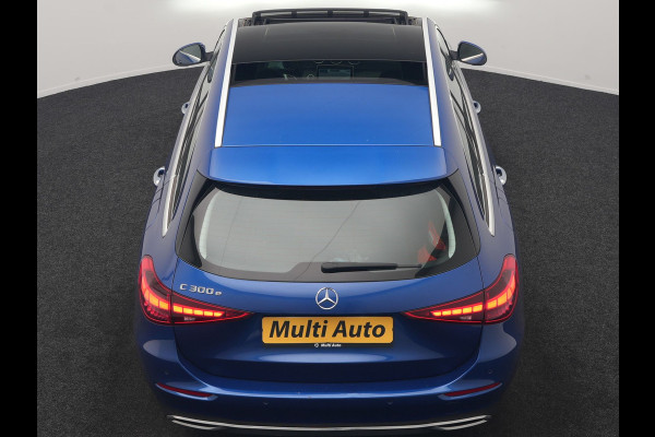 Mercedes-Benz C-Klasse Estate 300 e Avantgarde 313pk Dealer O.H | Trekhaak Af Fabriek | Panodak | Adaptive Cruise | 360 Camera | Digital LED | Head Up | Lederen Sportstoelen Verwarmd | Keyless | Apple Carplay | Virtual | Sfeerverlichting | Navigatie | DAB